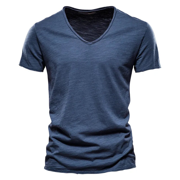 T-shirt homme col V ajusté – manches courtes et style épuré