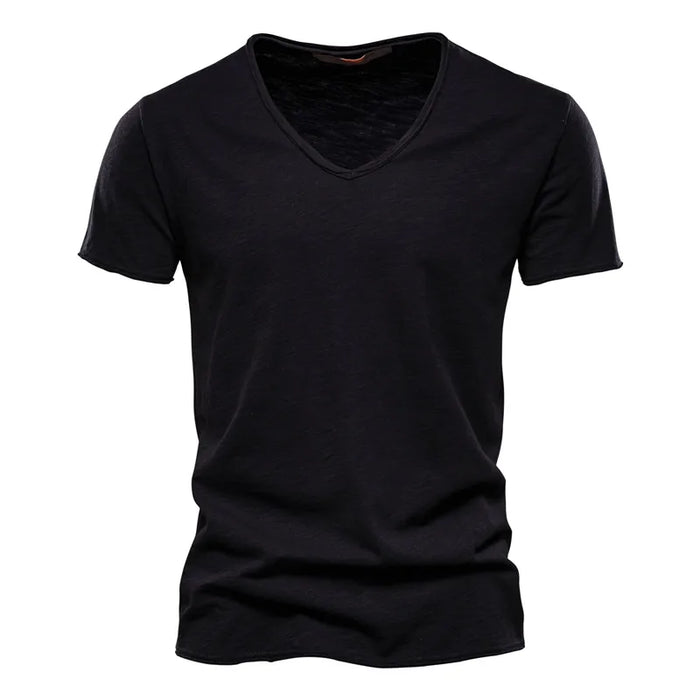 T-shirt homme col V ajusté – manches courtes et style épuré