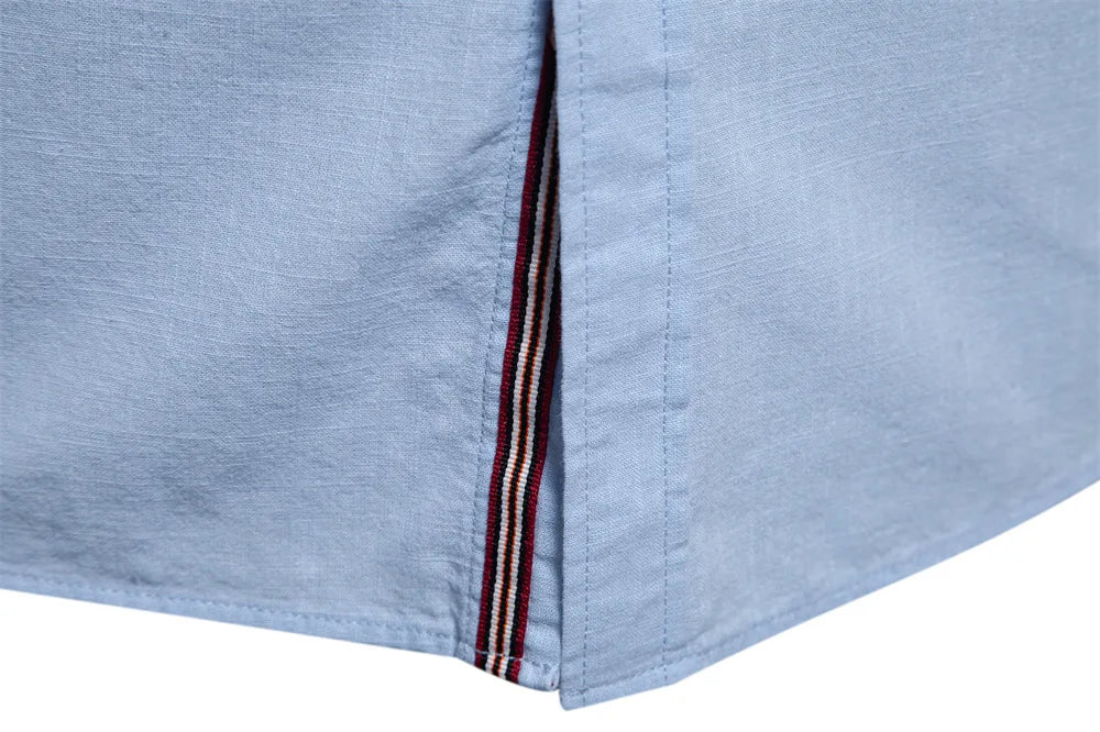 Chemise col mao ajustée – manches longues et boutonnière contrastée