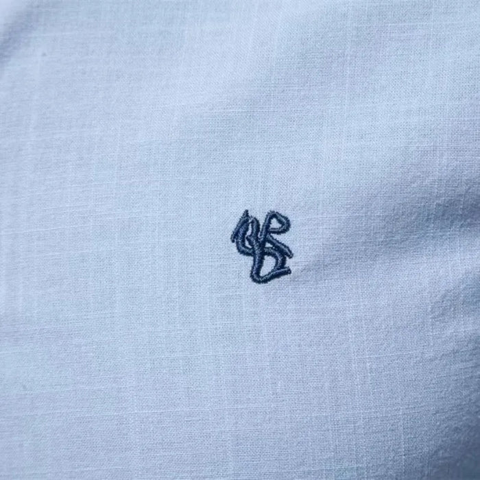Chemise col mao ajustée – manches longues et boutonnière contrastée
